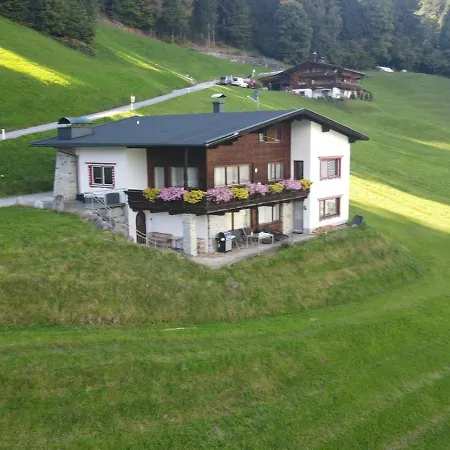 Haus Im Zillertal - Alpen 52 Aschau Im Zillertal