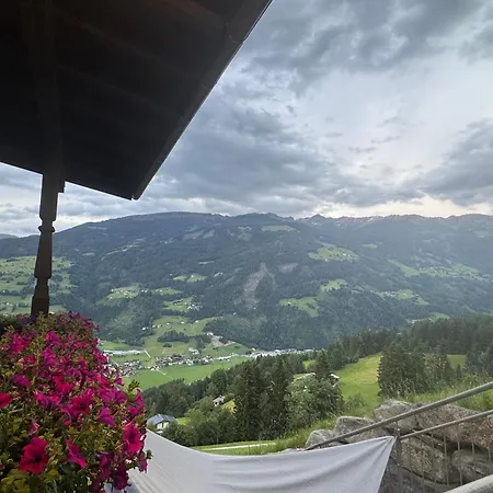 Haus Im Zillertal - Alpen 52 Aschau Im Zillertal